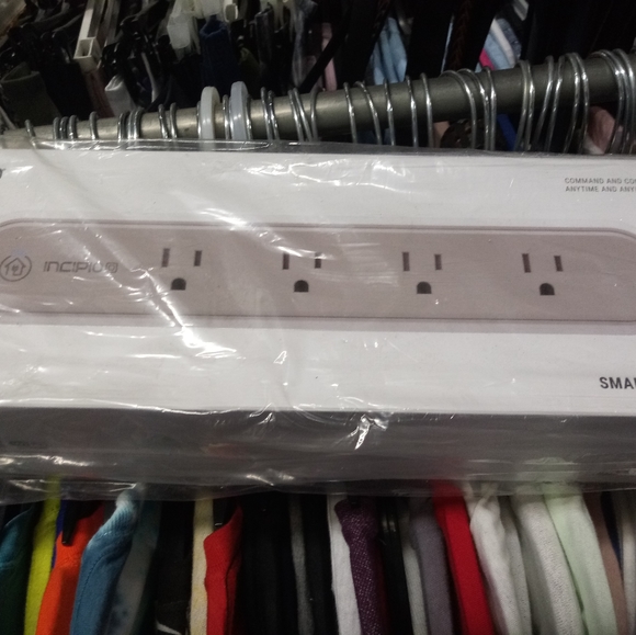 Incipio Commandkit Power strip - Picture 3 of 6